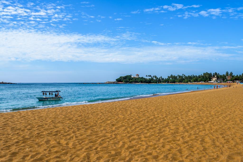 Calamander Unawatuna Beach Hotel Exterior foto