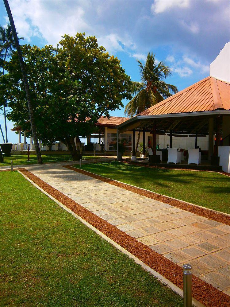 Calamander Unawatuna Beach Hotel Exterior foto