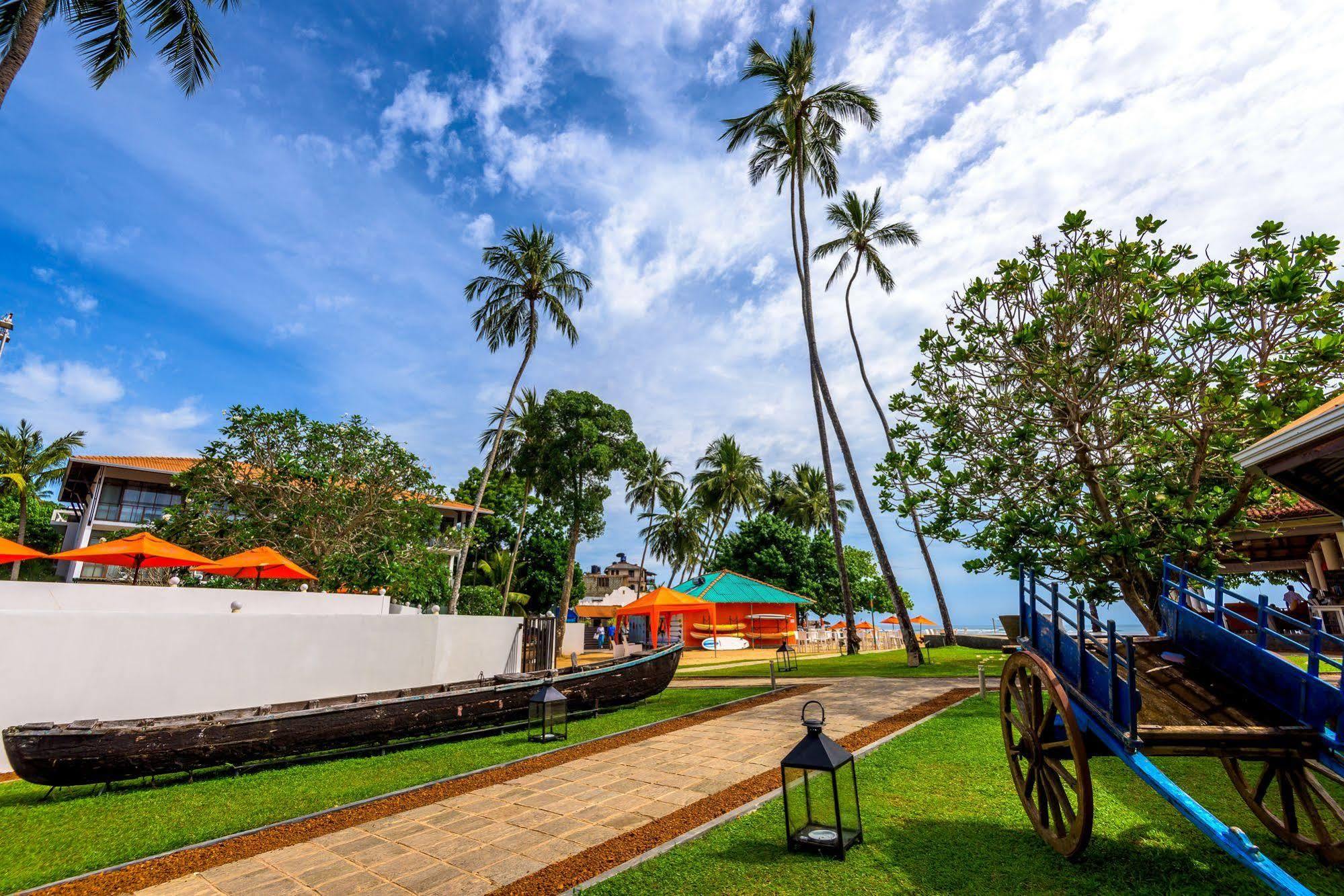 Calamander Unawatuna Beach Hotel Exterior foto